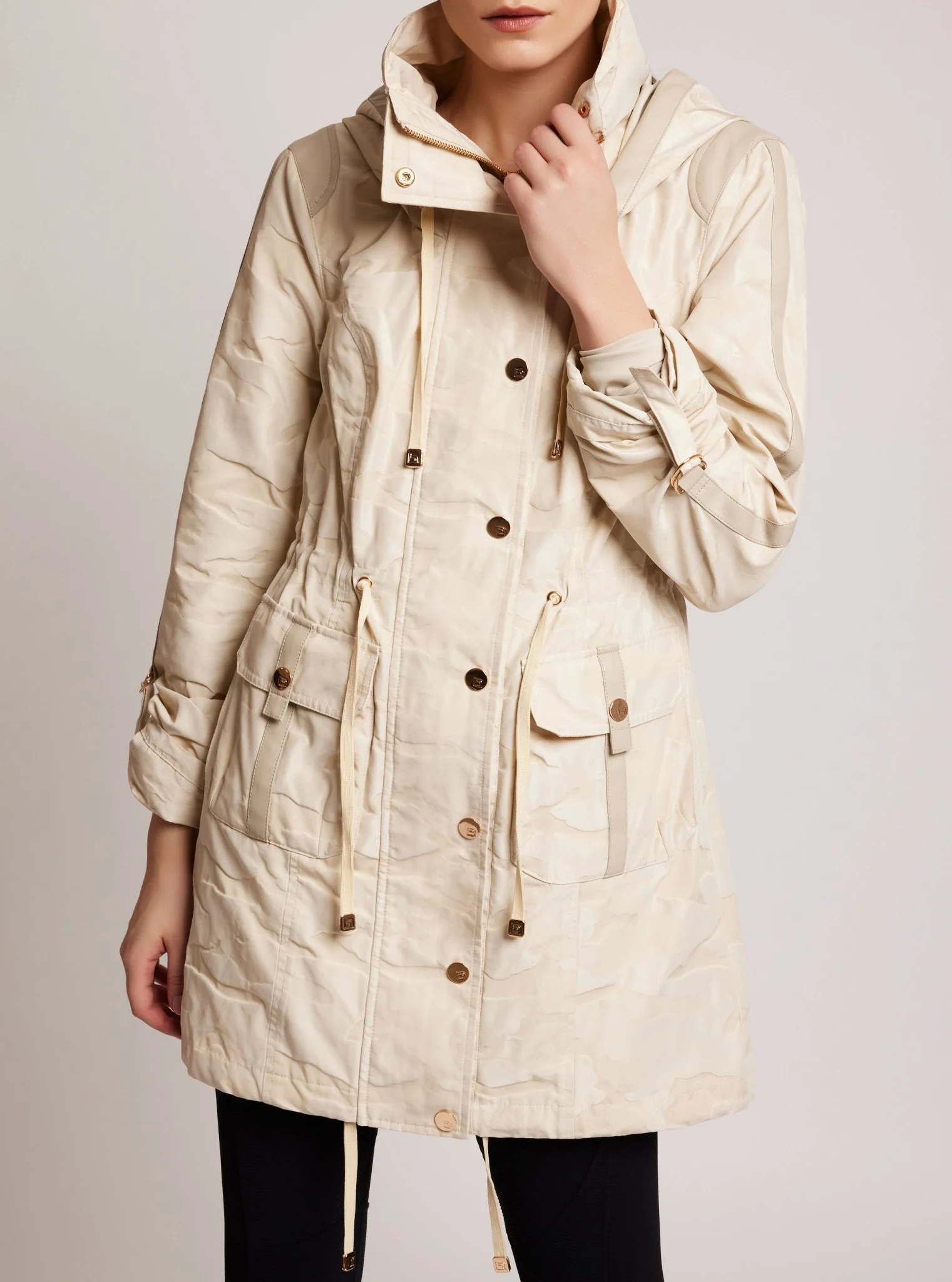 Camo Anorak Gold Collection - White - Image 19